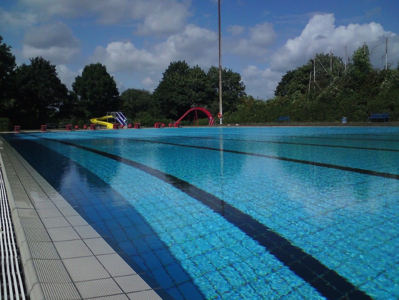 Zwembad Volksbad Limmer